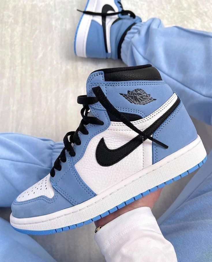 Comfortable Mens Sneakers